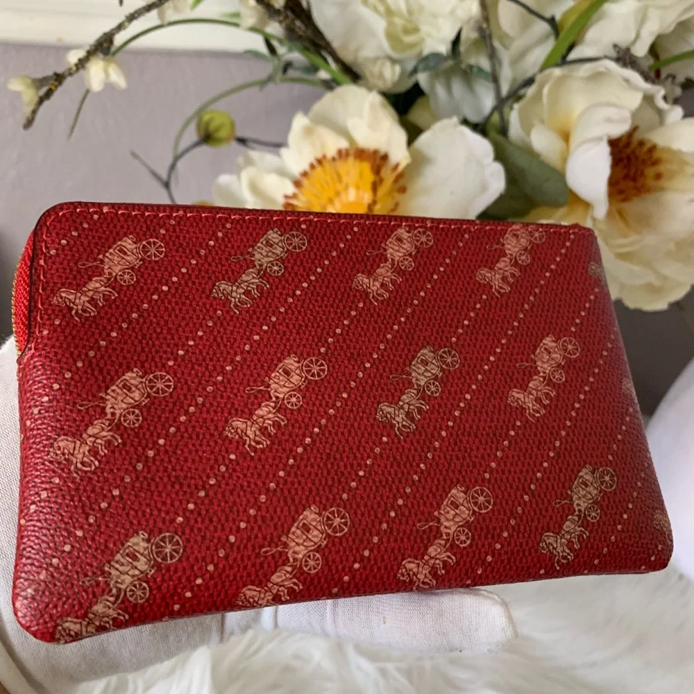 Coach Classic Horse & Carriage Wristlet Corner Zip